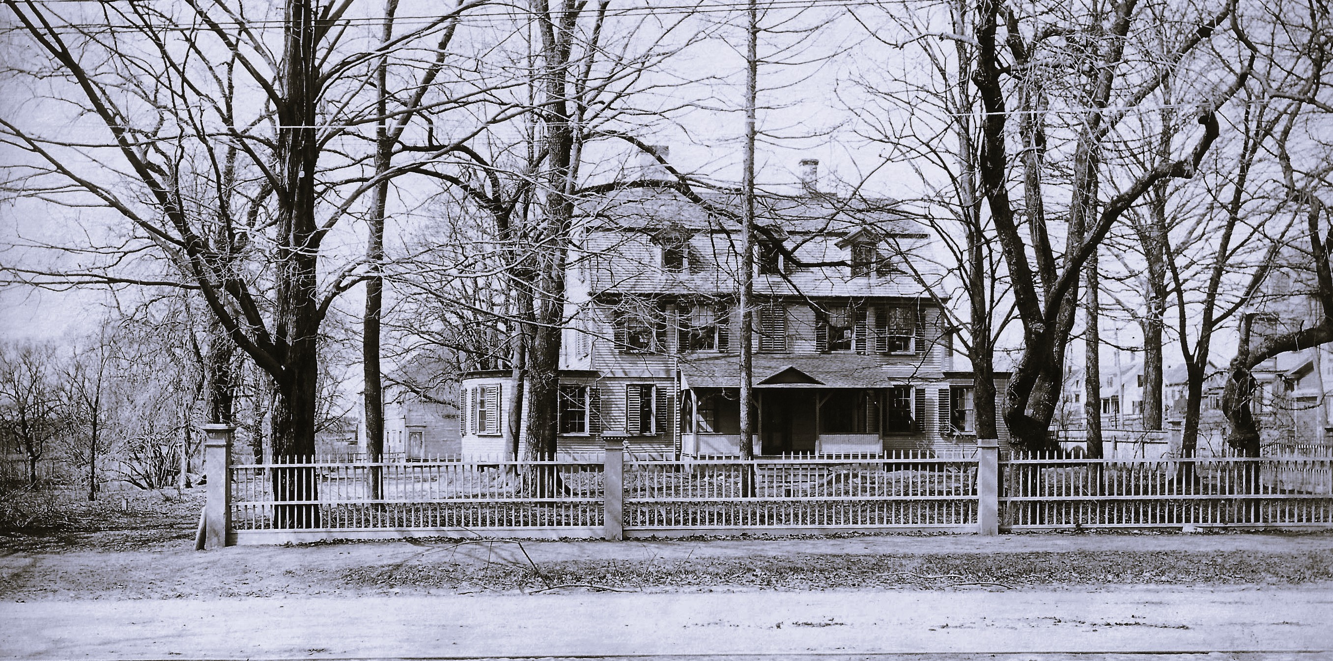 Derby Mansion at 140 Lafayette St. was demolished in 1898.
